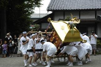 植木神社祇園祭の神輿